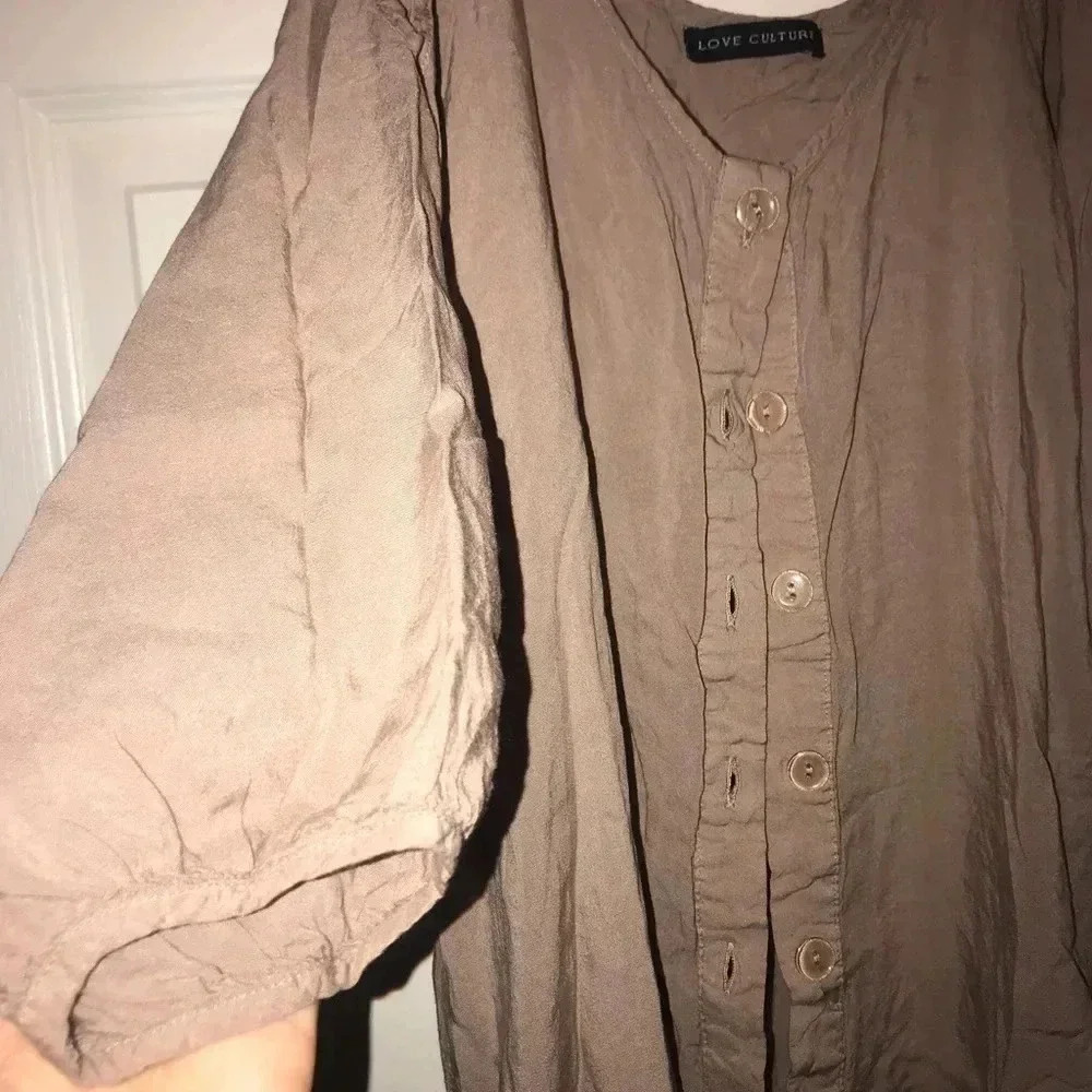 🧾 Button Down☑️ - Picture 2 of 7